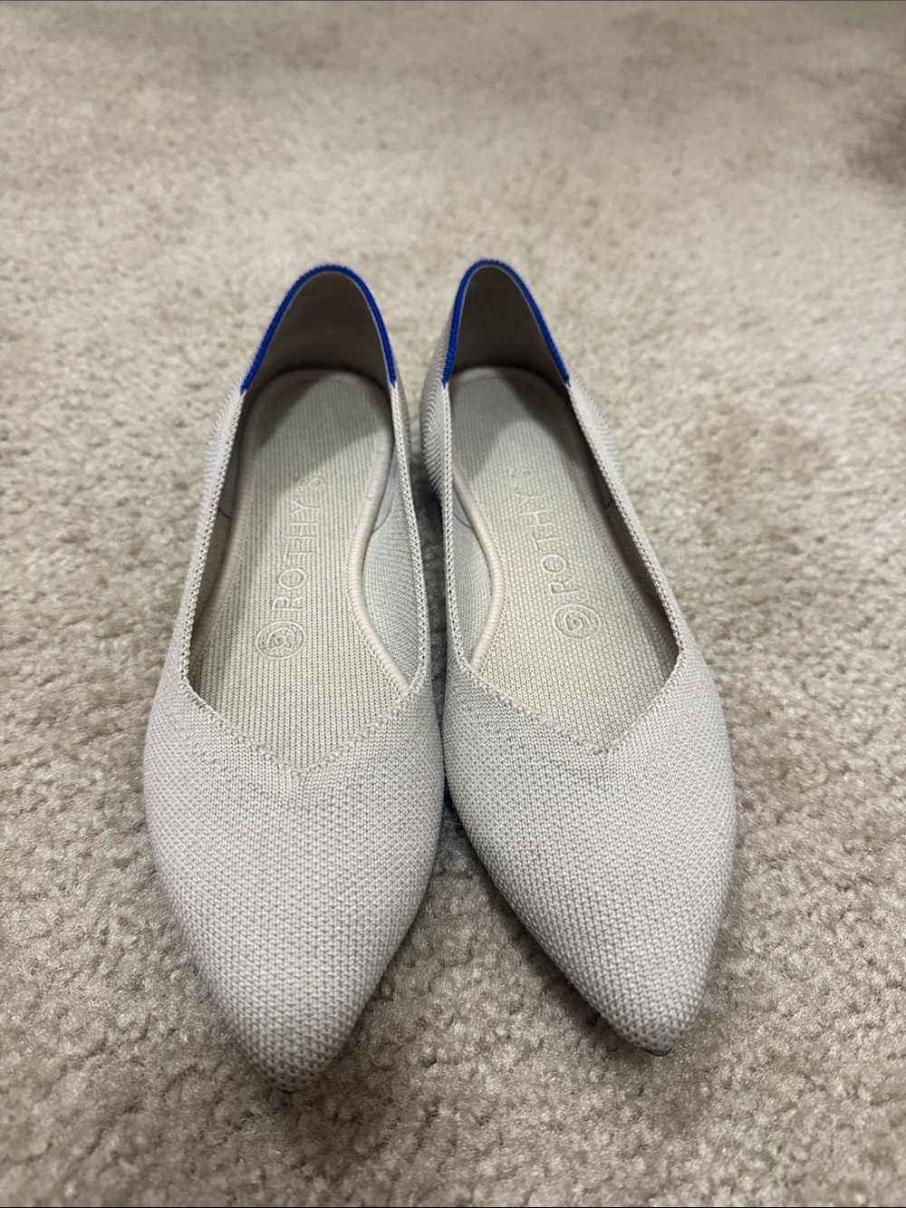Pointed Knit Ballet Flats in light beige with Blue Trim